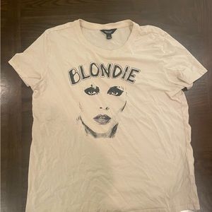 Blondie Vera Wang Medium T-Shirt